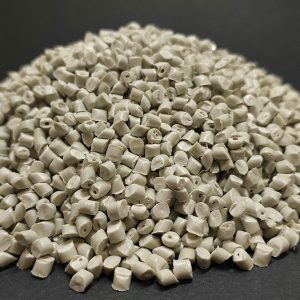 Recycled granule for sheeting film